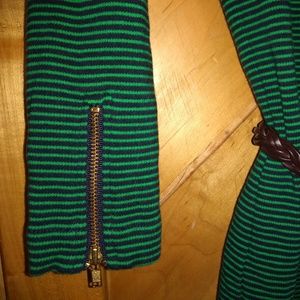 Green knee-length dress